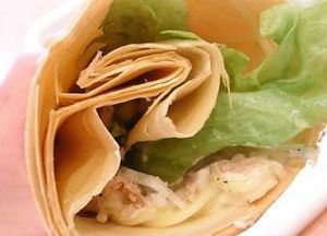 クレープを食す…