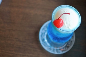クリームソーダ部🍒
