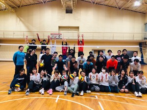 エンジョイバレーやろ～🏐