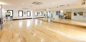 スタジオを借りて自由に踊りたいです！💃
