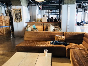 お洒落カフェで女子会☕️🤍✨