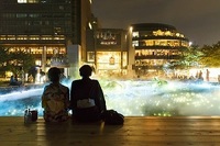 赤坂東京ミッドタウンのイルミネーションで外飲み会