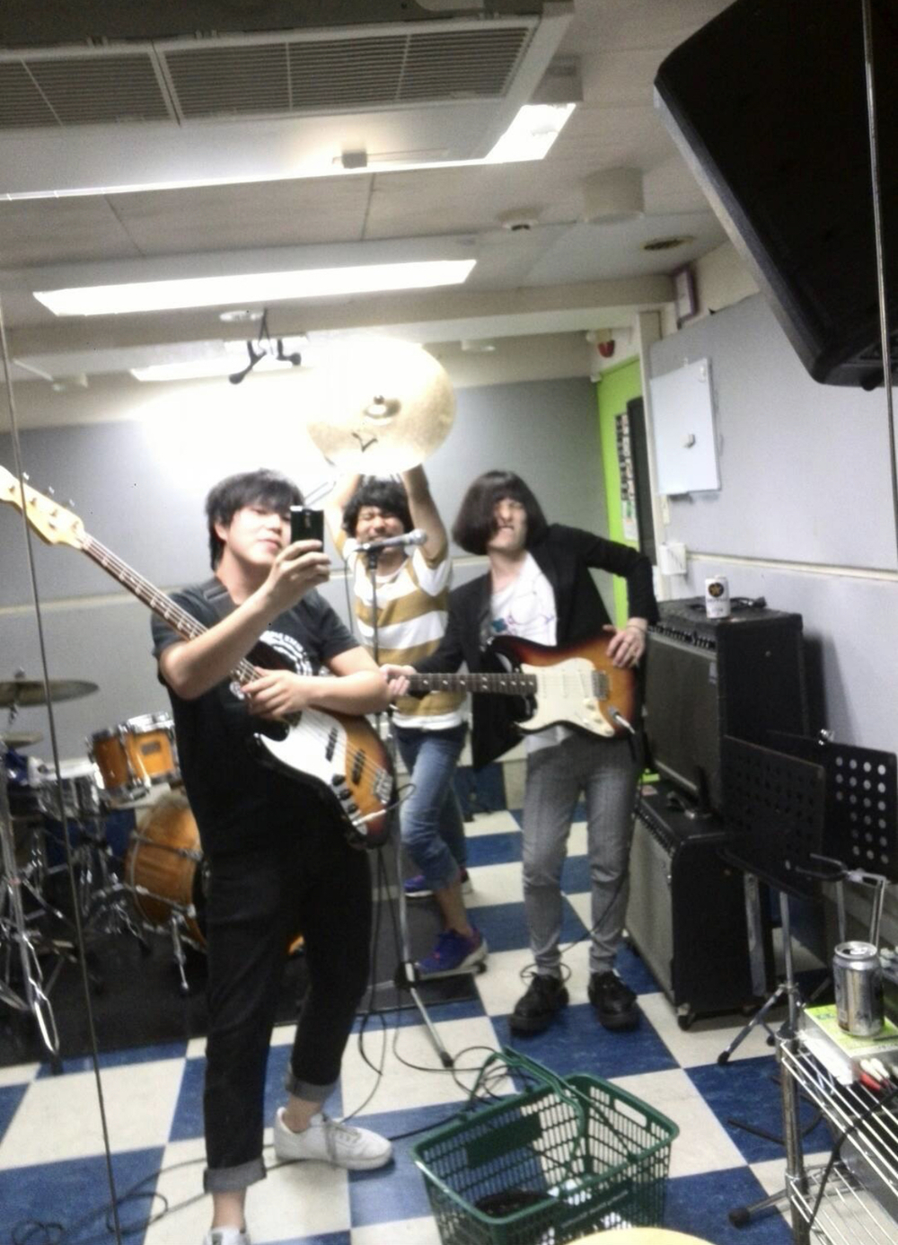 9月24日　19：45～22：00　新宿で一緒にバンド・楽器演奏・音楽を楽しもう！！