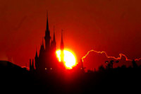 シンデレラ城をバックに初日の出！✨初詣＆初日の出を見に行こう！🌅🎍