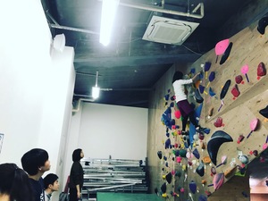 新宿(曙橋)でボルダリングしよう！