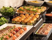4/28（火）ホテルディナービュッフェを食べに行こう！！