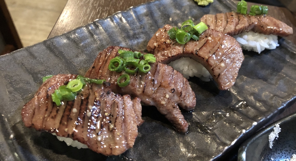 【渋谷】肉横丁でご飯を食べながら友達を作ろう！