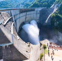 白馬唐松岳登山〜黒部ダム放水撮影(山小屋泊)