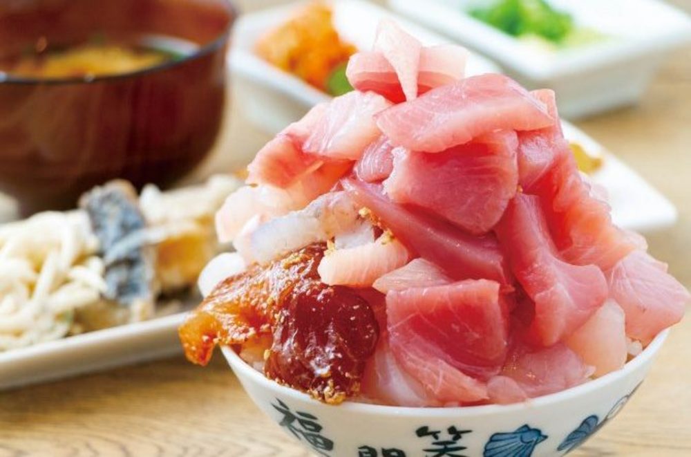 【絶品】築地市場で新鮮な海鮮丼を食べよう！