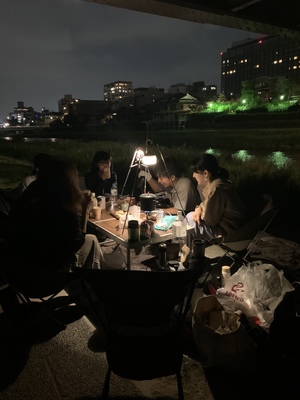 交流会＊鴨川でナイトピクニック