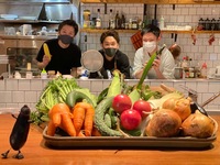 食材持ち寄りイベント‼️
シェフ達が持ち寄って頂いた食材だけでお料理を作る⁉️