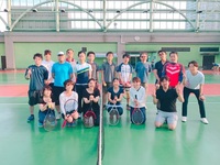 池袋でテニス🎾初心者の方ももちろんok♪
動いた後は打ち上げも☺