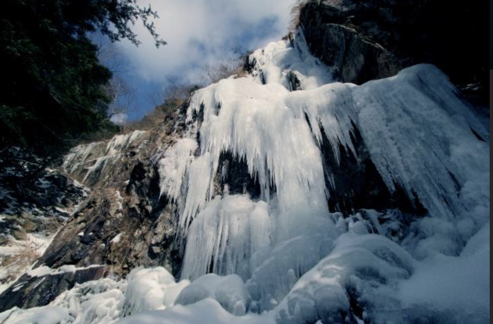 三郡山登山⛰＆冬の名物❄️凍った難所ヶ滝🌊　中級