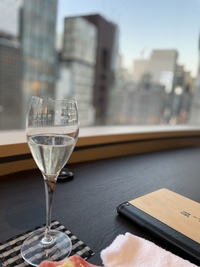 【〜ゆるーくBAR飲み〜】
平日祝日にお洒落BARで飲み会やっちゃいましょお🍾
