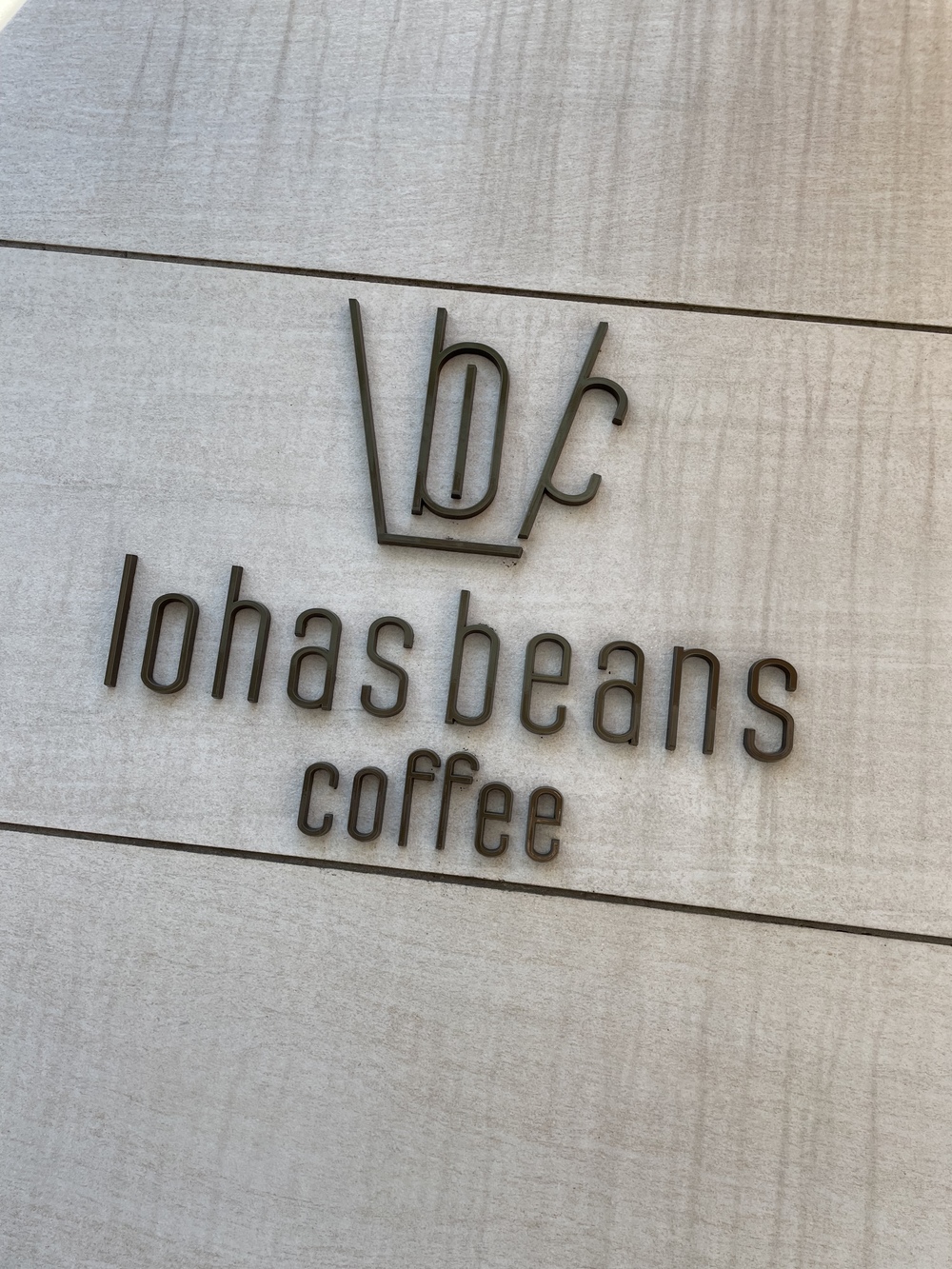 3/12（土）9時〜
名物のナポレオンパイ食べちゃう⁉︎😋
それとも、パンモーニング🥐⁉︎

表参道にある素敵カフェで朝カフェを楽しもう☕︎☕︎