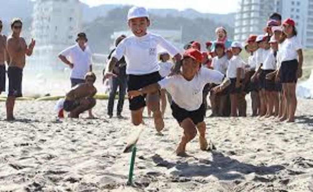 砂浜の上で競う💥ビーチ運動会💥