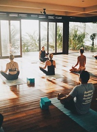 ヨガクラス🧘‍♀️🧘‍♂️