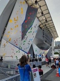 真夏のボルダリング❗外は暑いけど室内のジムは快適です🎵