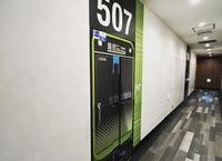 【20代、30代限定】まるで電車の中！？🚃  面白空間の中でカラオケを楽しもう🎤