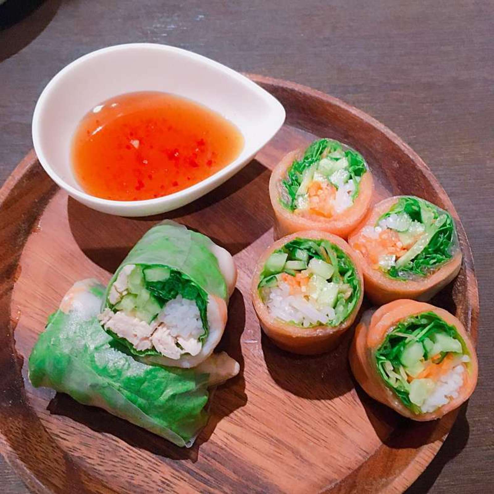 ベトナム料理×牡蠣！アジア料理を食べに行こ〜