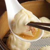 肉汁たっぷりの小籠包を食べに行こう！【20代30代限定】