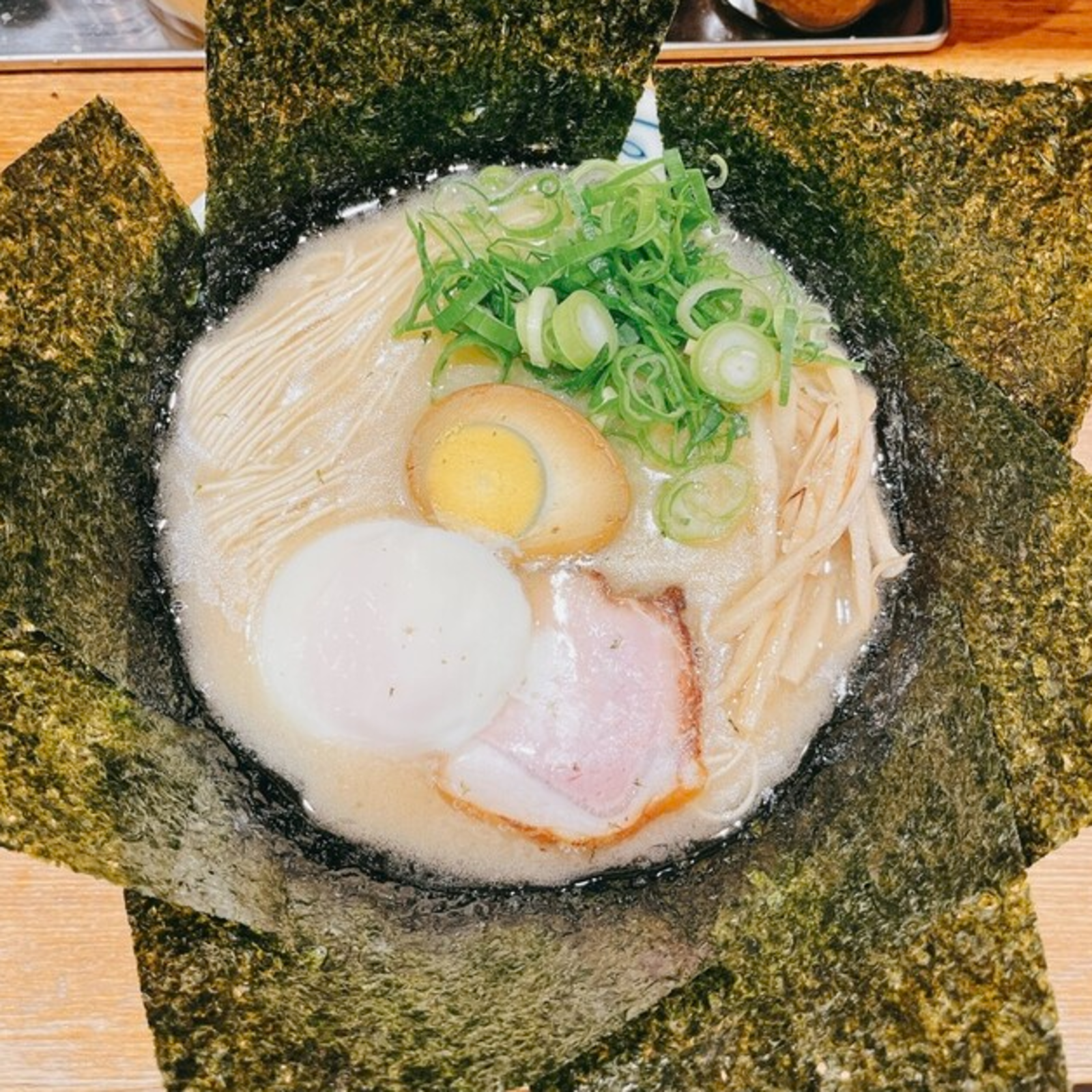 【渋谷・夜ラーメン♪】豚骨ラーメンを開拓☆ラーメンつけ麺好きあつまれ～☆