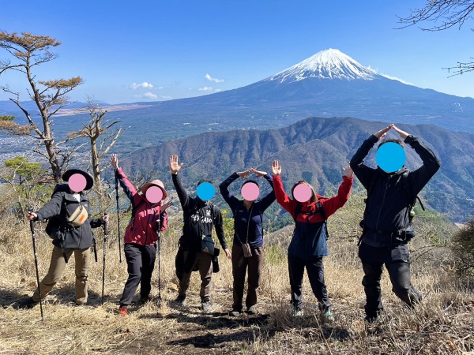 【20~30代限定！】富士山の絶景と西湖を同時に見渡せる毛無山で登山をしましょう(#^.^#)