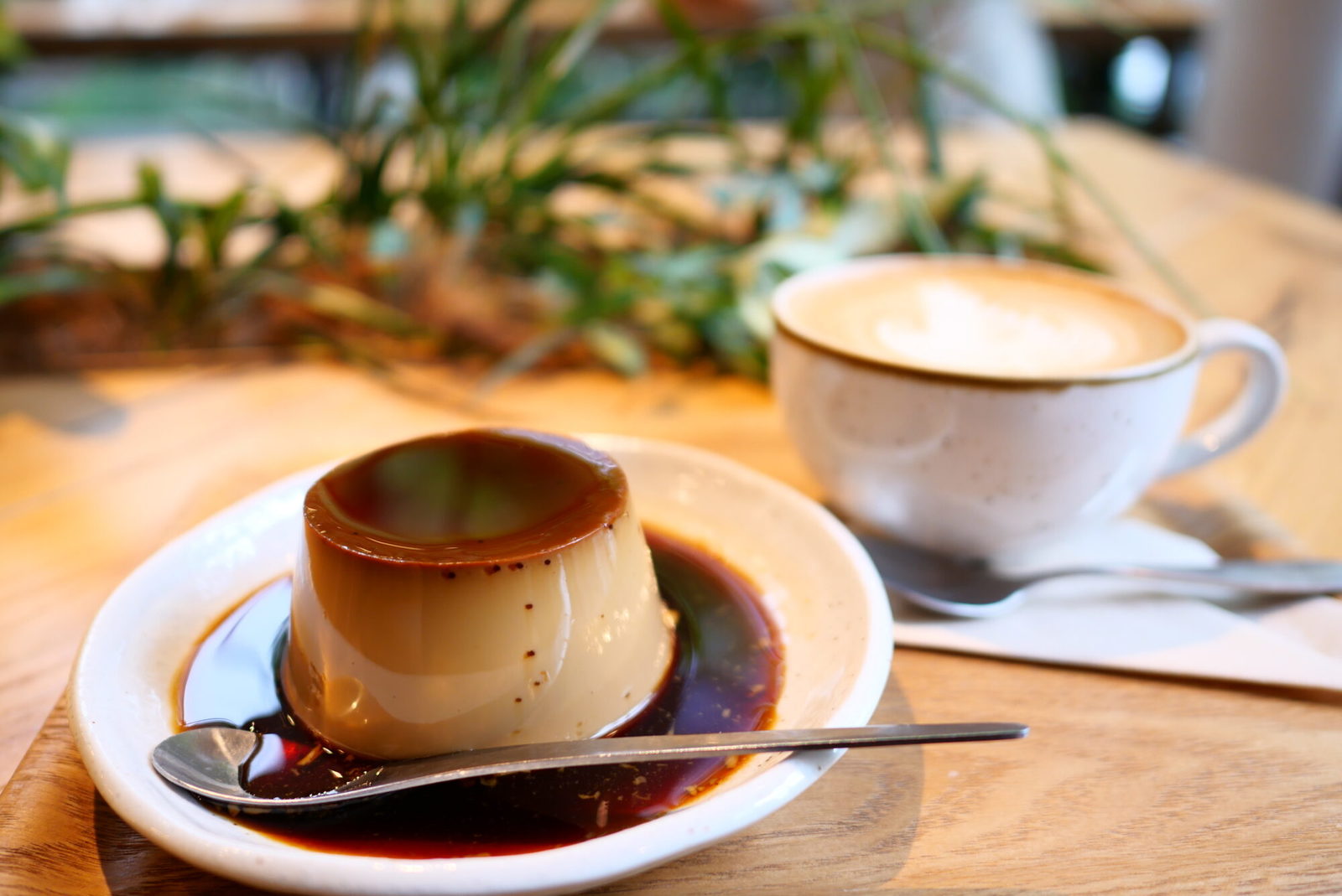 ゆるカフェ｜都会のオアシスで朝活！田町の緑あふれる穴場カフェで休日の朝をゆったりすごしましょう♪