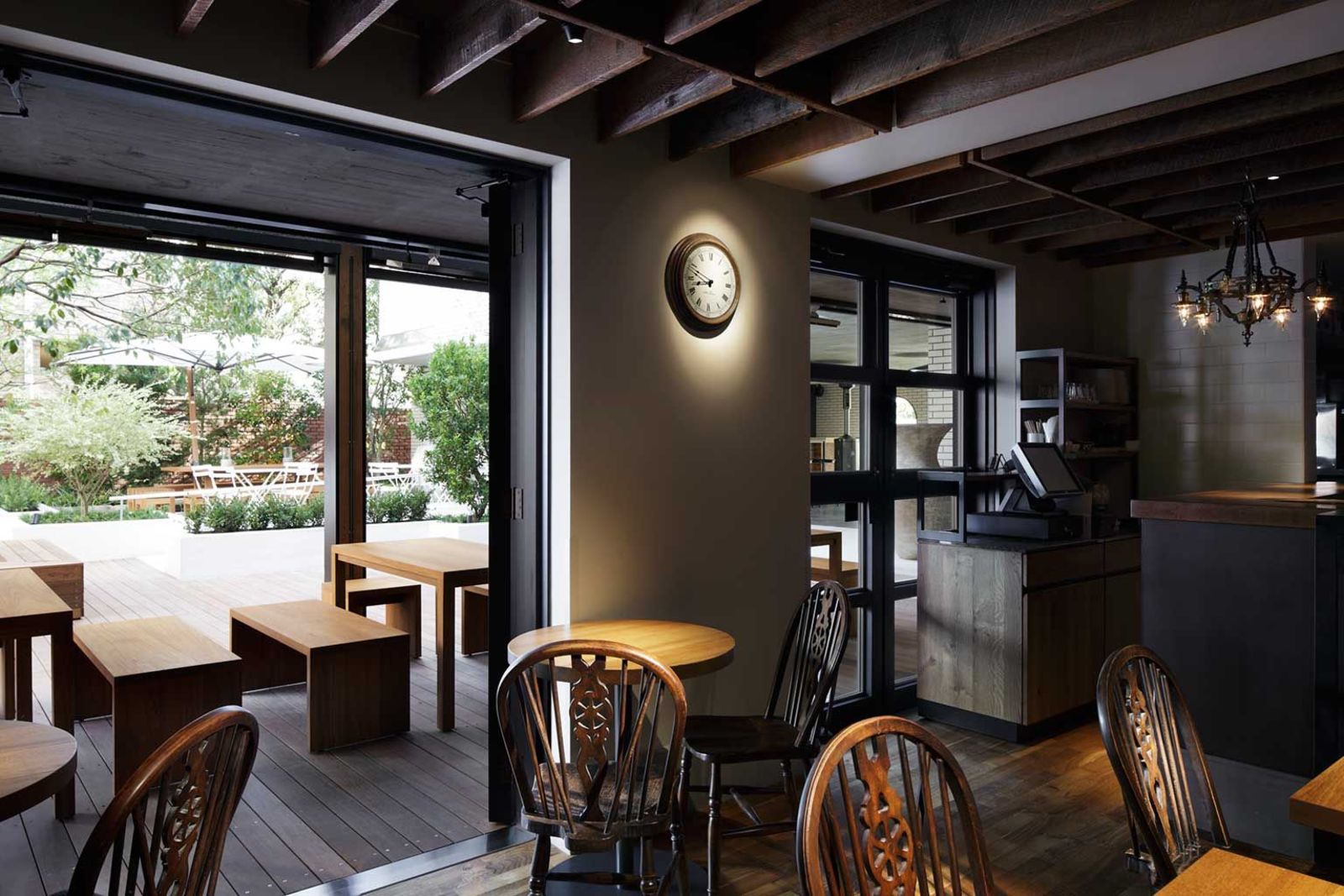 表参道でも屈指の人気を誇るカフェでで好きなことや、やりたい事など好きに語り合おう(*^^*)