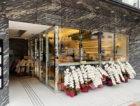 シャンデリアのある豪奢なカフェで朝活してみよう🍞