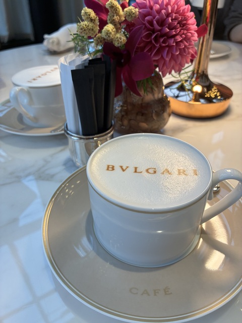 BVLGARIカフェ会