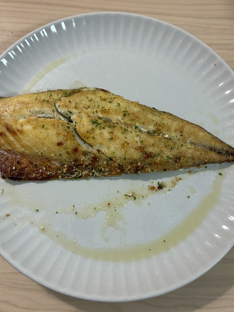 こちらは今日の夜ご飯になります🐟✨
