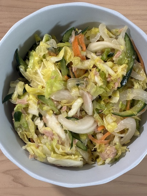 こちらは今日の夜ご飯になります🥗
