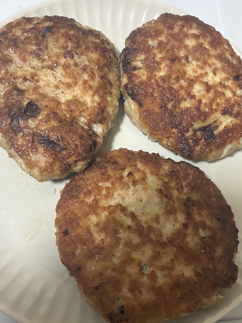 こちらは今日の夜ご飯になります✨🍖