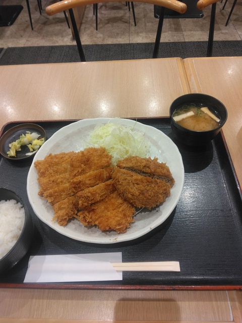 ◎関西グルメ部関西グルメ食べ歩き（1)に付いて。