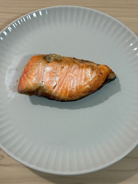 こちらは今日の夜ご飯になります✨🐟
