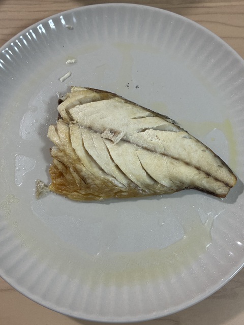 こちらは今日の夜ご飯になります🐟✨💙