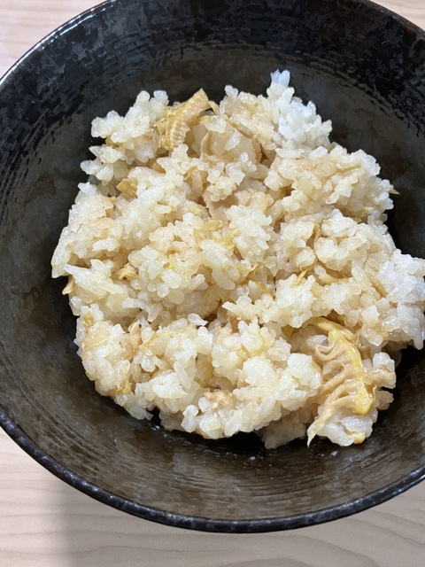 こちらは今日の夜ご飯になります🍚🌿
