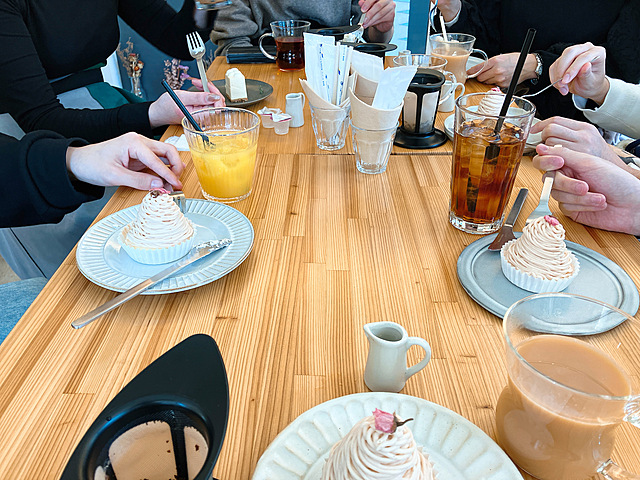 アートな空間でケーキを頂いてきました🌸