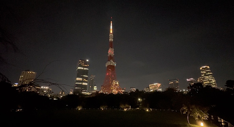 令和の新ライトアップ・インフィニティダイヤモンドヴェールの東京タワーと赤坂サカス　ナイトウォーク