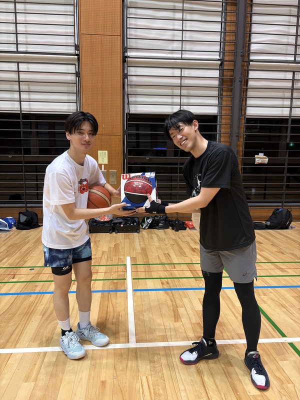 会の様子