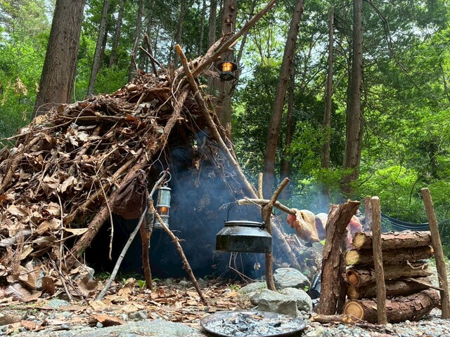 GW2泊デブリハットづくり体験!「ブッシュクラフト」