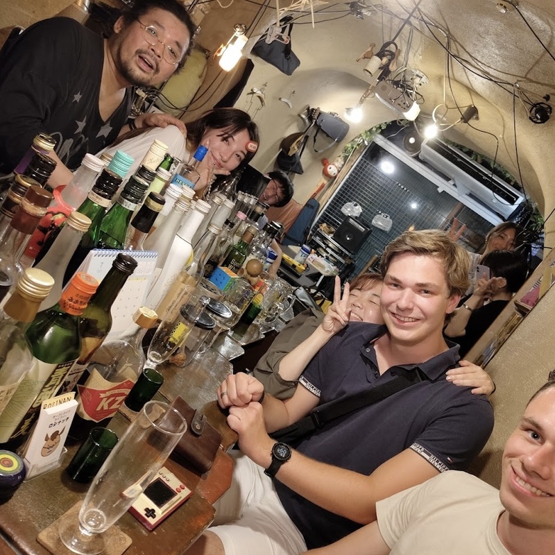日本人も外国人も、のんびり会話を楽しみましょう！