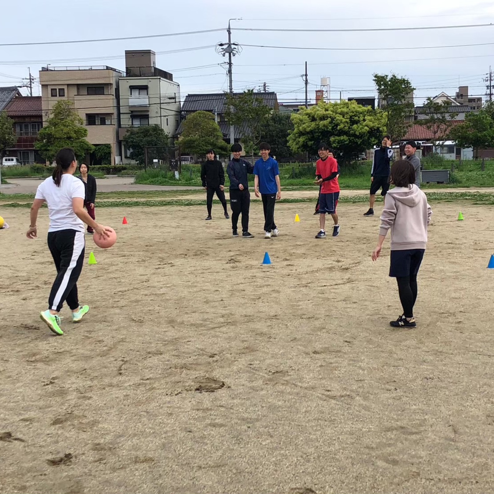 ドッチボールやろうぜ！！