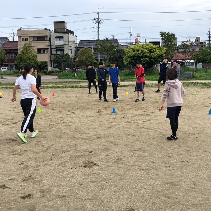 ドッチボールやろうぜ！！