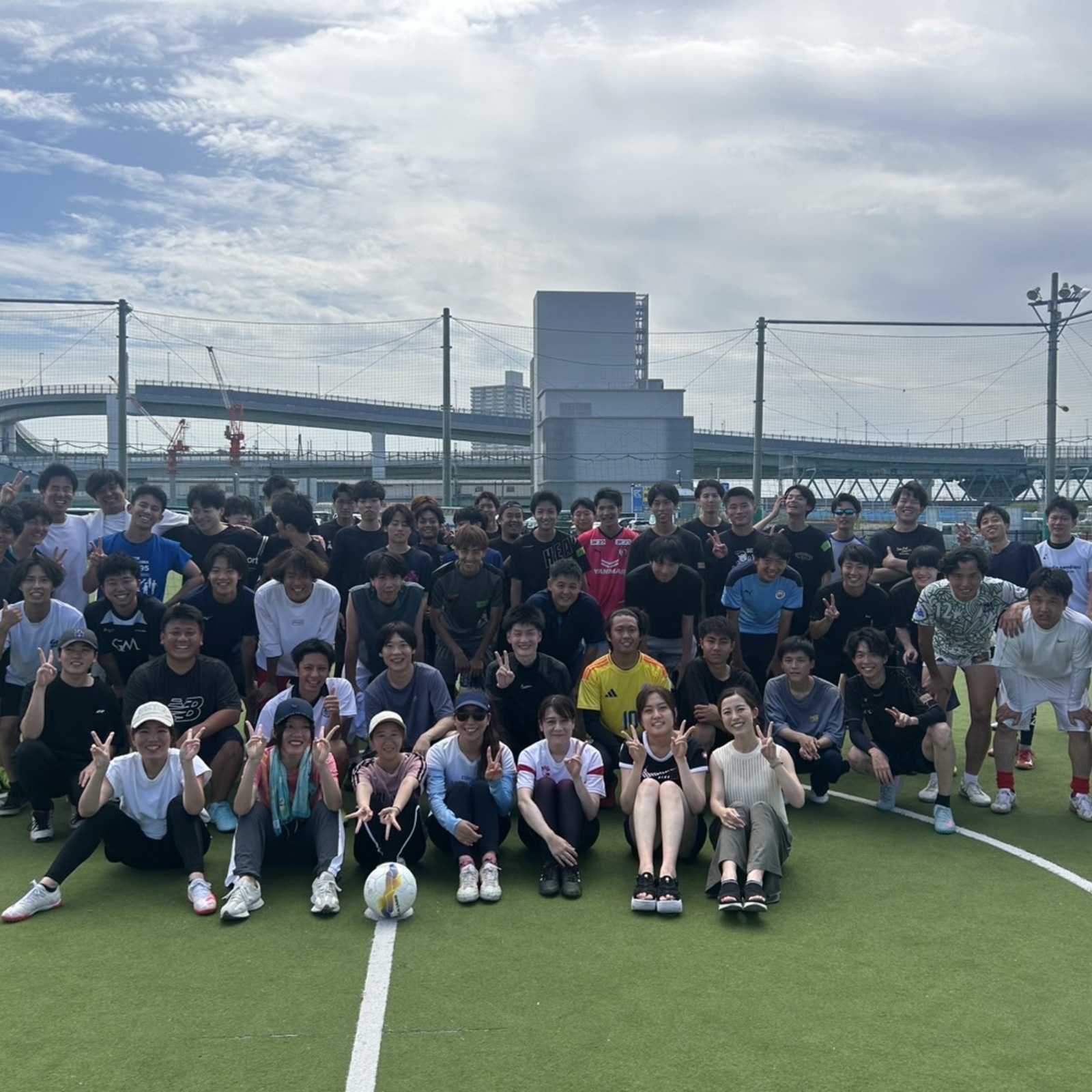 100人フットサル