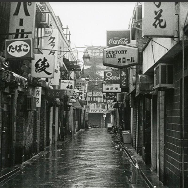 新宿ゴールデン街をご案内します。【火曜日限定で先着2名様】