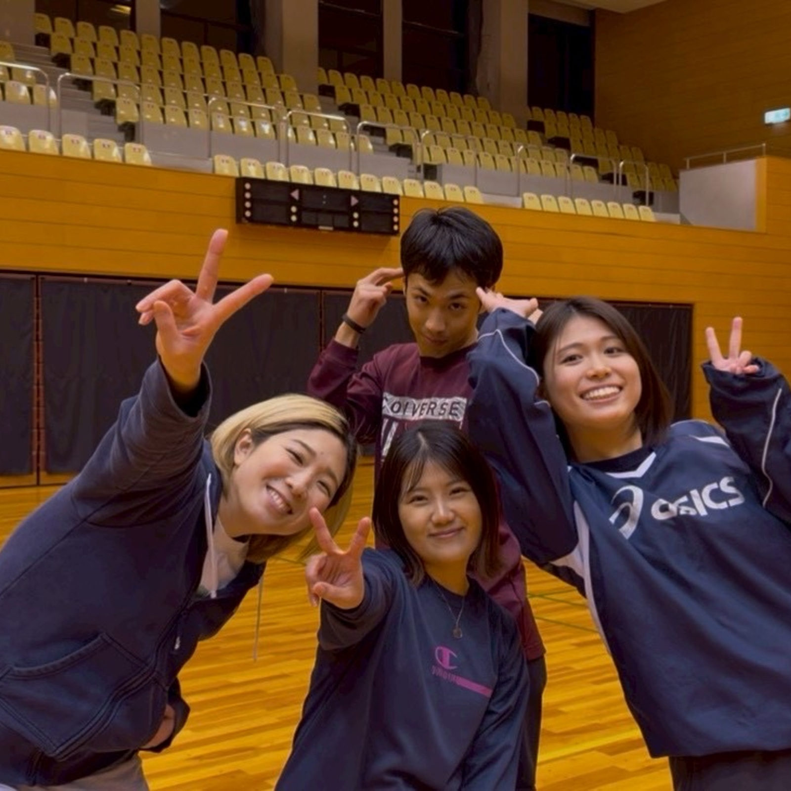 happy バレー　やりたい人集まれー🏐