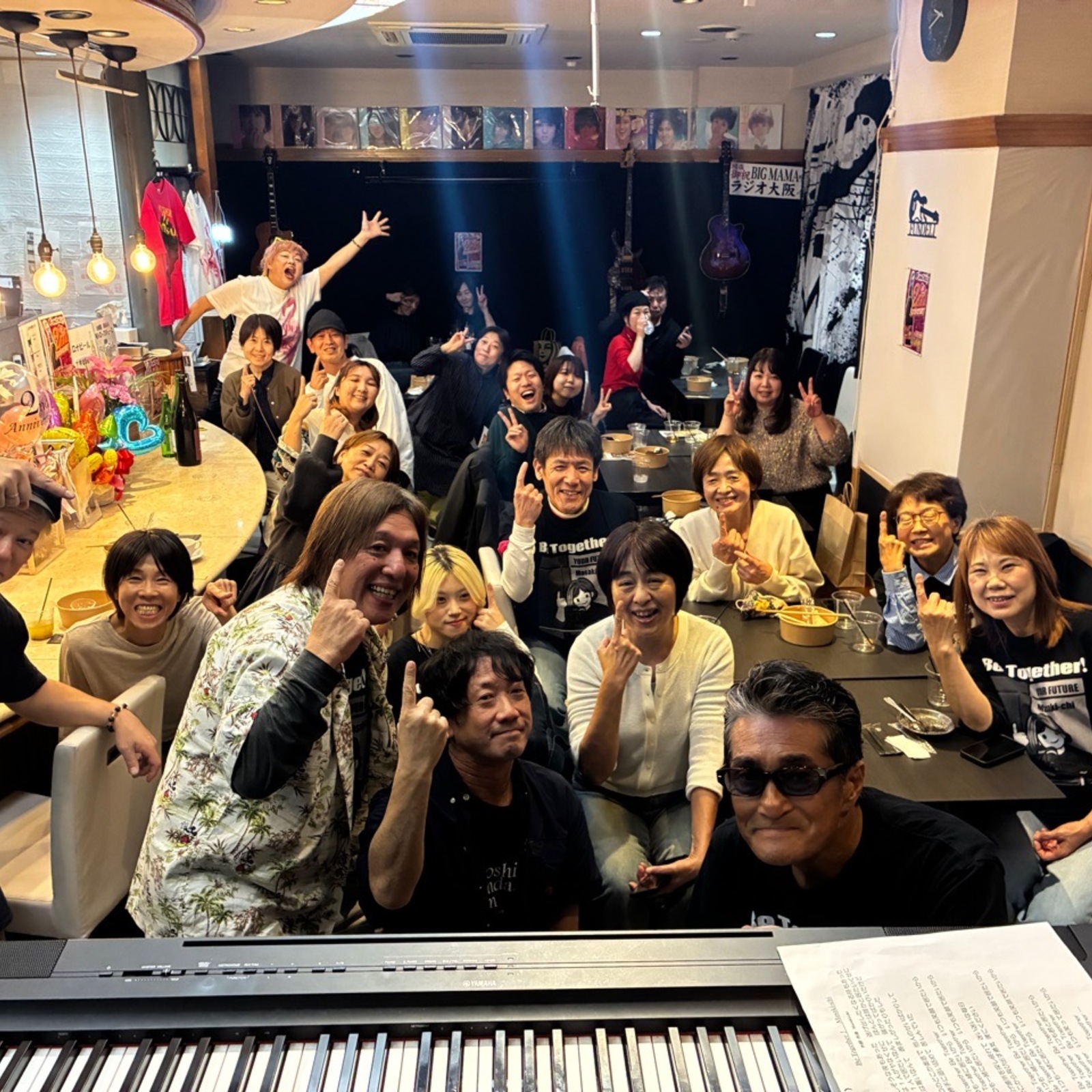 【4/17(金)開催堺筋本町駅から約2分】昭和歌謡生演奏チャリティーライブ🎤 昭和歌謡好きな方なら年齢不問❣️