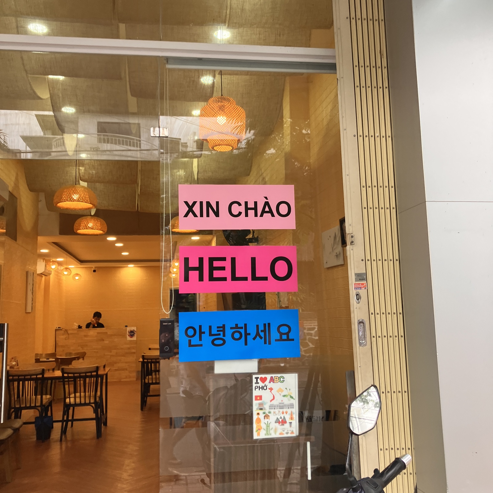 海外経験ありメンバーのゆるゆる飲み会